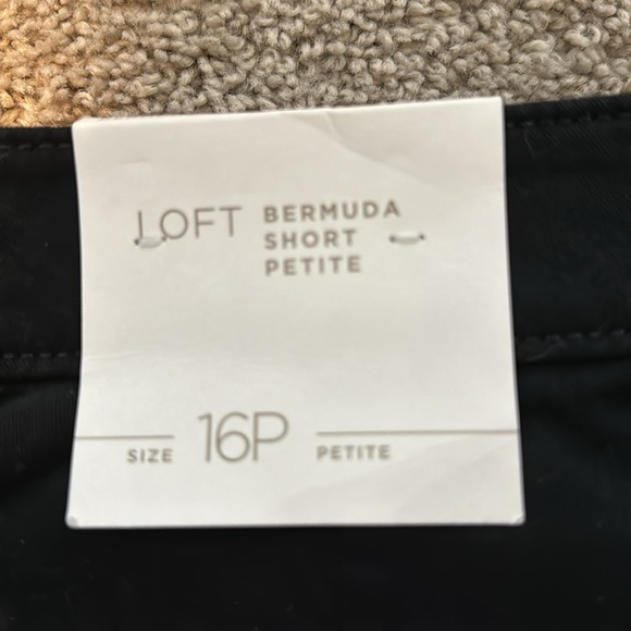 LOFT | Bermuda Shorts - Picture 4 of 5